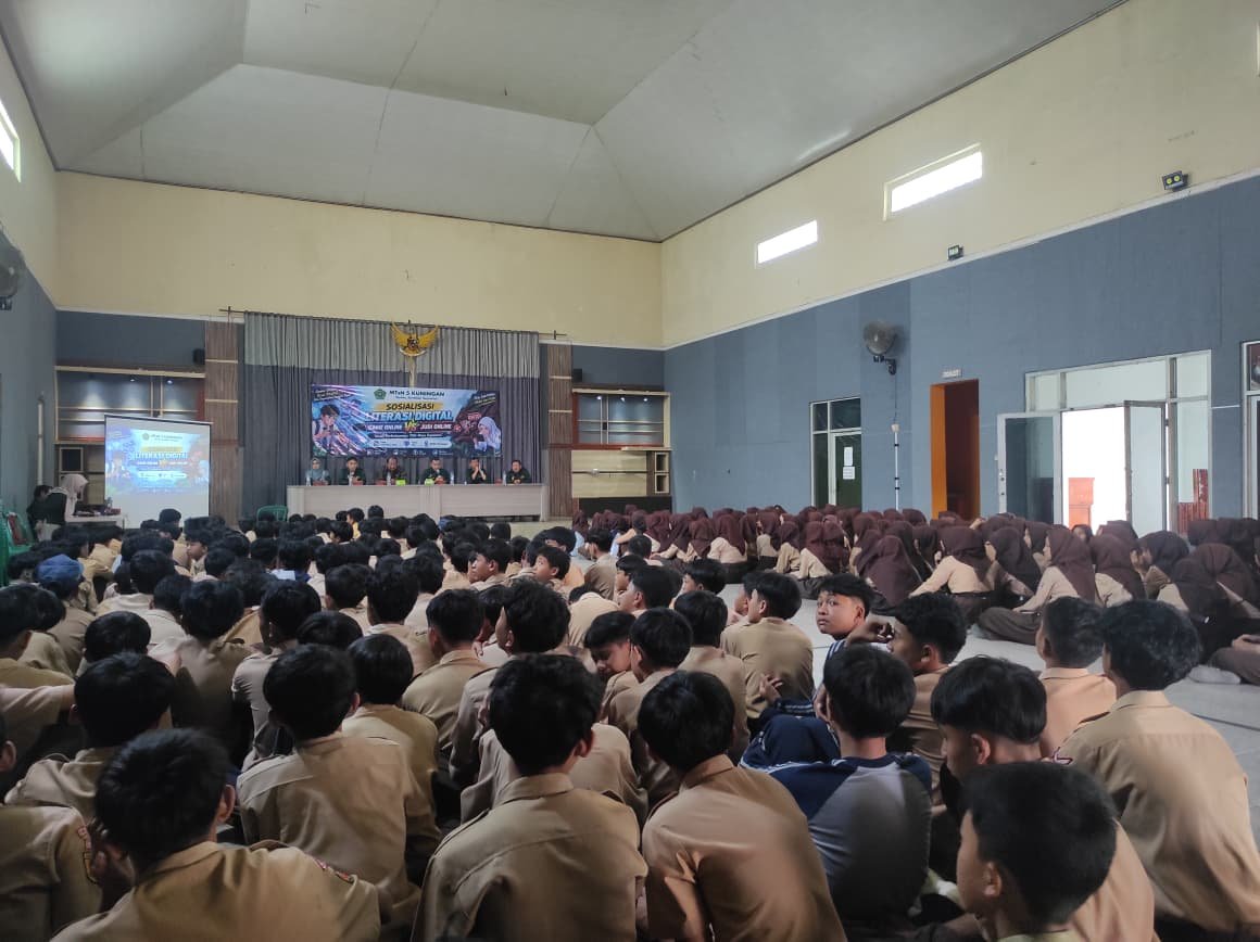 Diskominfo Kuningan Edukasi Siswa MTsN 5 Jauhi Judol dan Pinjol, Wanti-wanti Data Pribadi