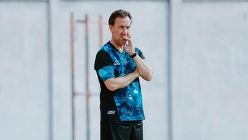 PSIM Jamu Persija di Super League, Van Gastel Matangkan Strategi