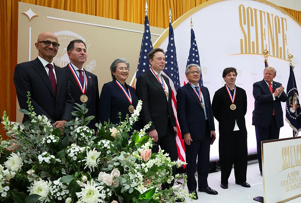 Trump Anugerahkan Medali Sains ke Musk, Huang, dan Nadella