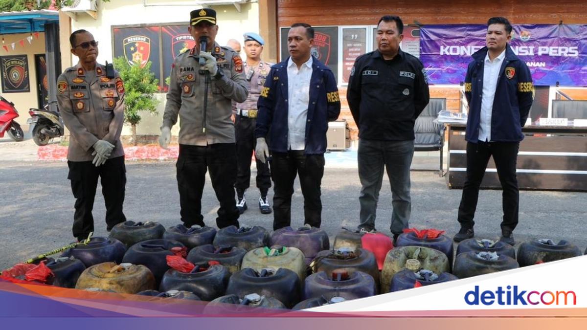 Solar Subsidi Rp 6.800 Disalahgunakan di Way Kanan, 2 Pria Ditangkap