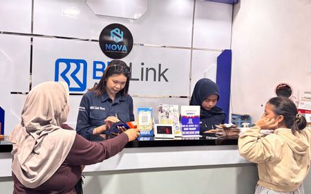 BRILink Agen Nova Yulianti Layani Ratusan Transaksi Harian di Muara Enim