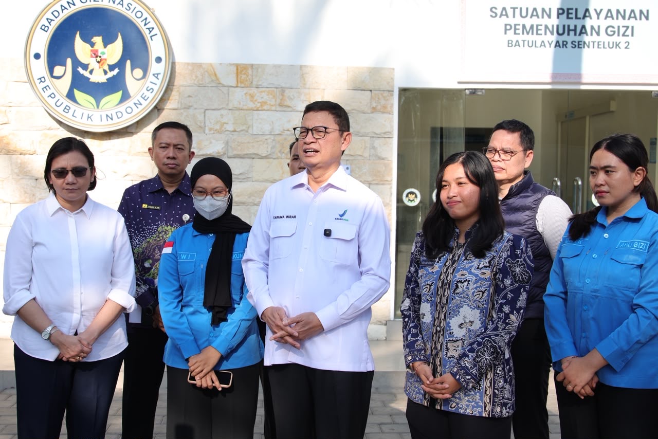 BPOM Perkuat Pengawasan Dua SPPG di Lombok Barat dan Mataram, Taruna Ikrar Tekankan Prinsip Keamanan Pangan MBG