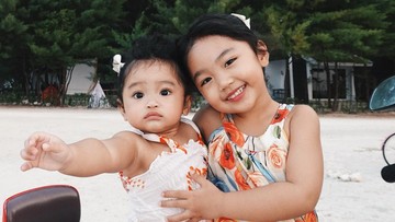 Potret Kompak Xarena dan Xandraya, Dua Anak Siti Badriah yang Menggemaskan