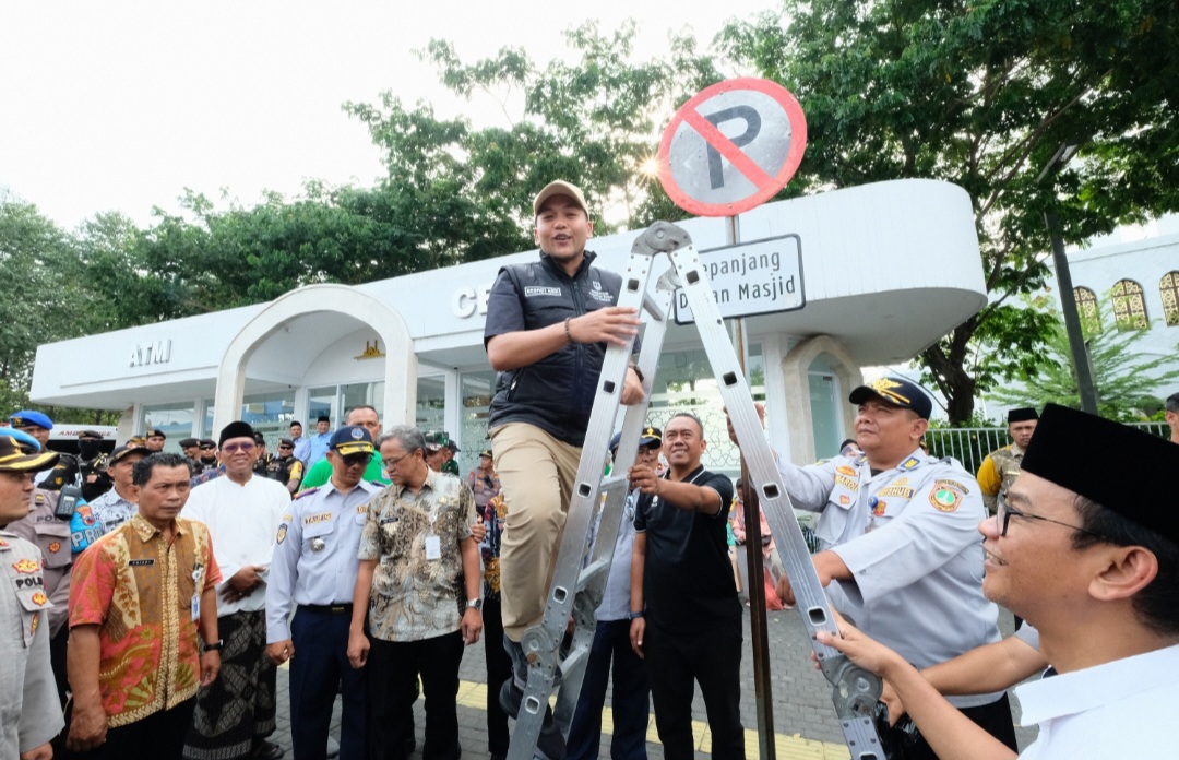 Wali Kota Solo Respati Ardi Resmikan Parkir Gratis di Masjid Sheikh Zayed, Tampung 60 Mobil dan 100 Motor