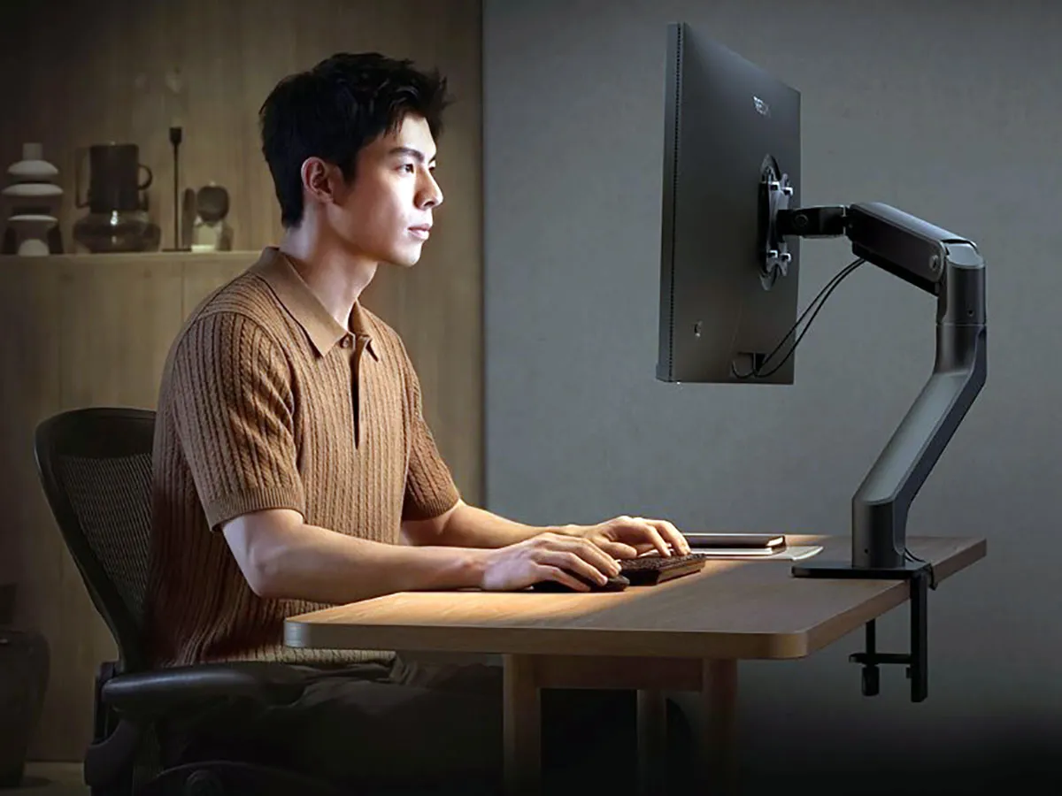Xiaomi Rilis Redmi Monitor Arm, Arm Monitor Ergonomis Rp700 Ribuan