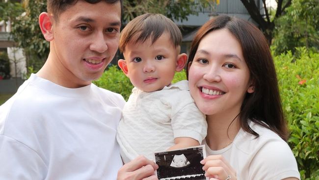 Ribka Sugiarto dan Rian Ardianto Umumkan Kehamilan Anak Kedua