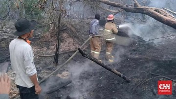 Karhutla Prabumulih Meluas ke Tiga Desa, 15 Hektare Kebun Karet Warga Terbakar