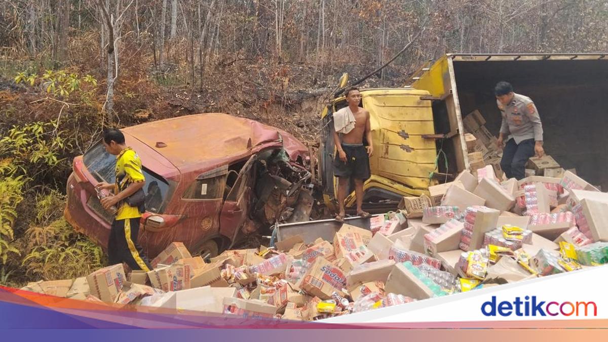 Tabrakan Terios Vs Dump Truck di Jalan Trans Papua Merauke, Pengemudi Tewas Terjepit Kabin