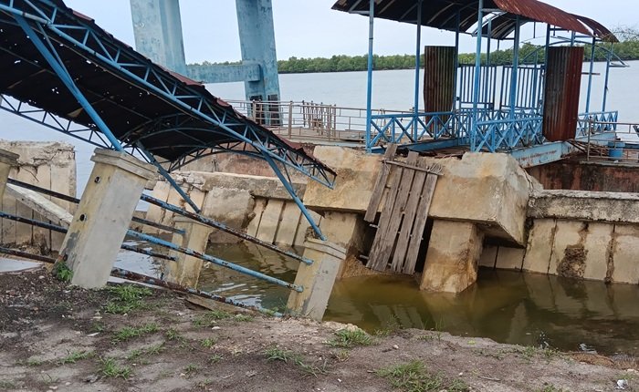 Dermaga Ponton Ferry Pelabuhan Kuala Langsa Ambruk Sejak 30 September 2026, DLHP Surati Dishub Aceh
