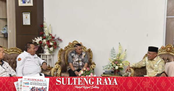 Untad dan Pemkab Banggai Kepulauan Teken MoU Pembangunan Berbasis Riset, Bupati Soroti Keterbatasan SDM