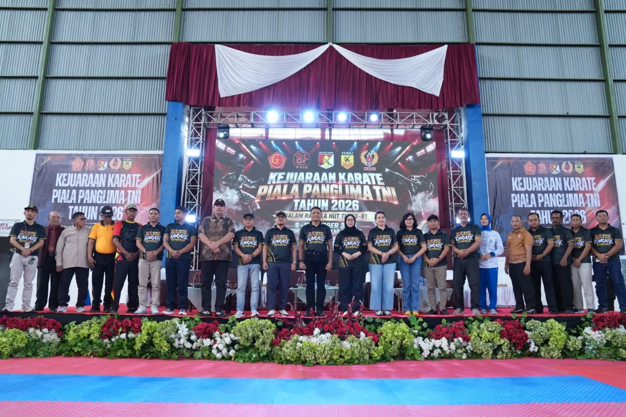 Kejuaraan Karate Piala Panglima TNI 2026 di GOR Manakarra Mamuju Diikuti Karateka Lintas Wilayah, Gubernur SDK Tekankan Nilai Juang