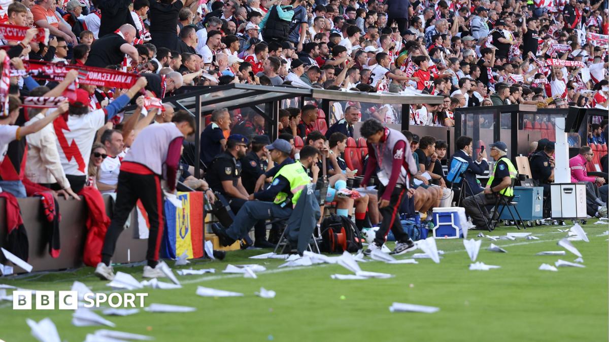 Laga Rayo Vallecano vs Athletic Club Dibatalkan Usai Protes Boneka Kertas