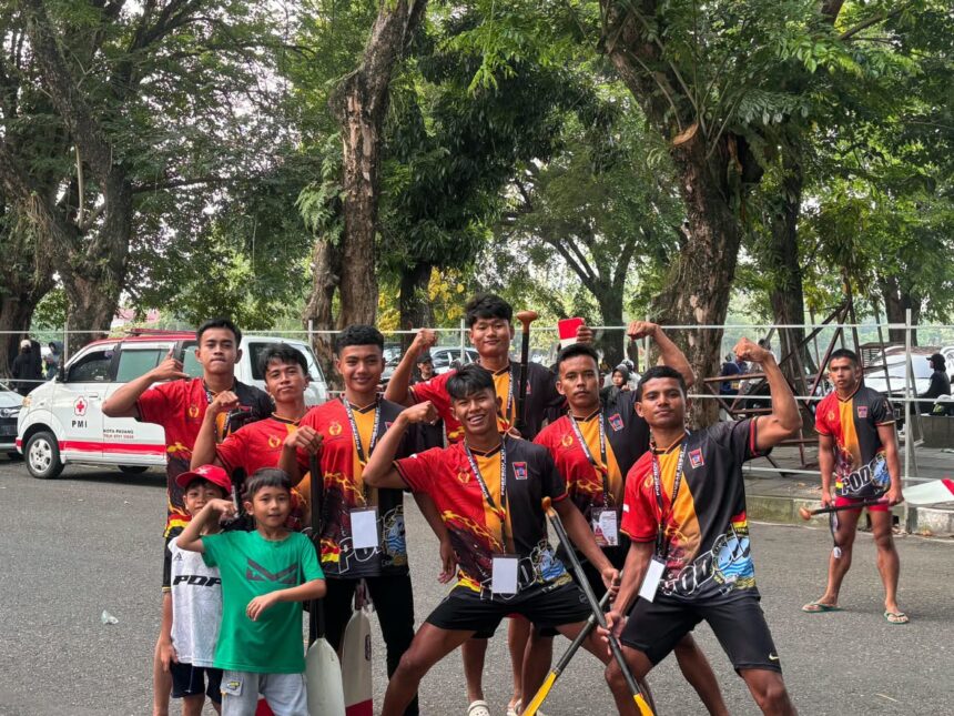 Atlet Dayung Kota Padang Sabet Emas 1.000 Meter Porprov Sumbar 2026 di Sungai Banda Bakali