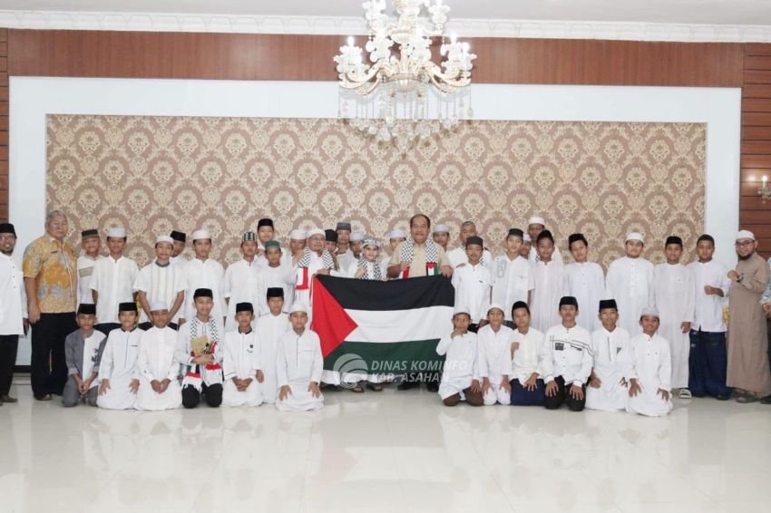 Bupati Asahan Sambut Anak Gaza di Rumah Dinas, Serahkan Bantuan Tunai dan Pesan Doa untuk Palestina