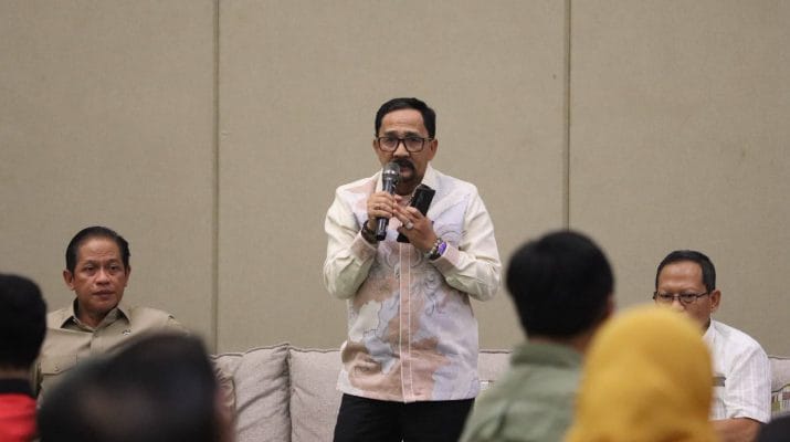Pemprov Kalsel Kebut Olah 850 Hektare Lahan Pertanian Dekat Bandara dalam Sepekan, 35 Traktor Dikerahkan