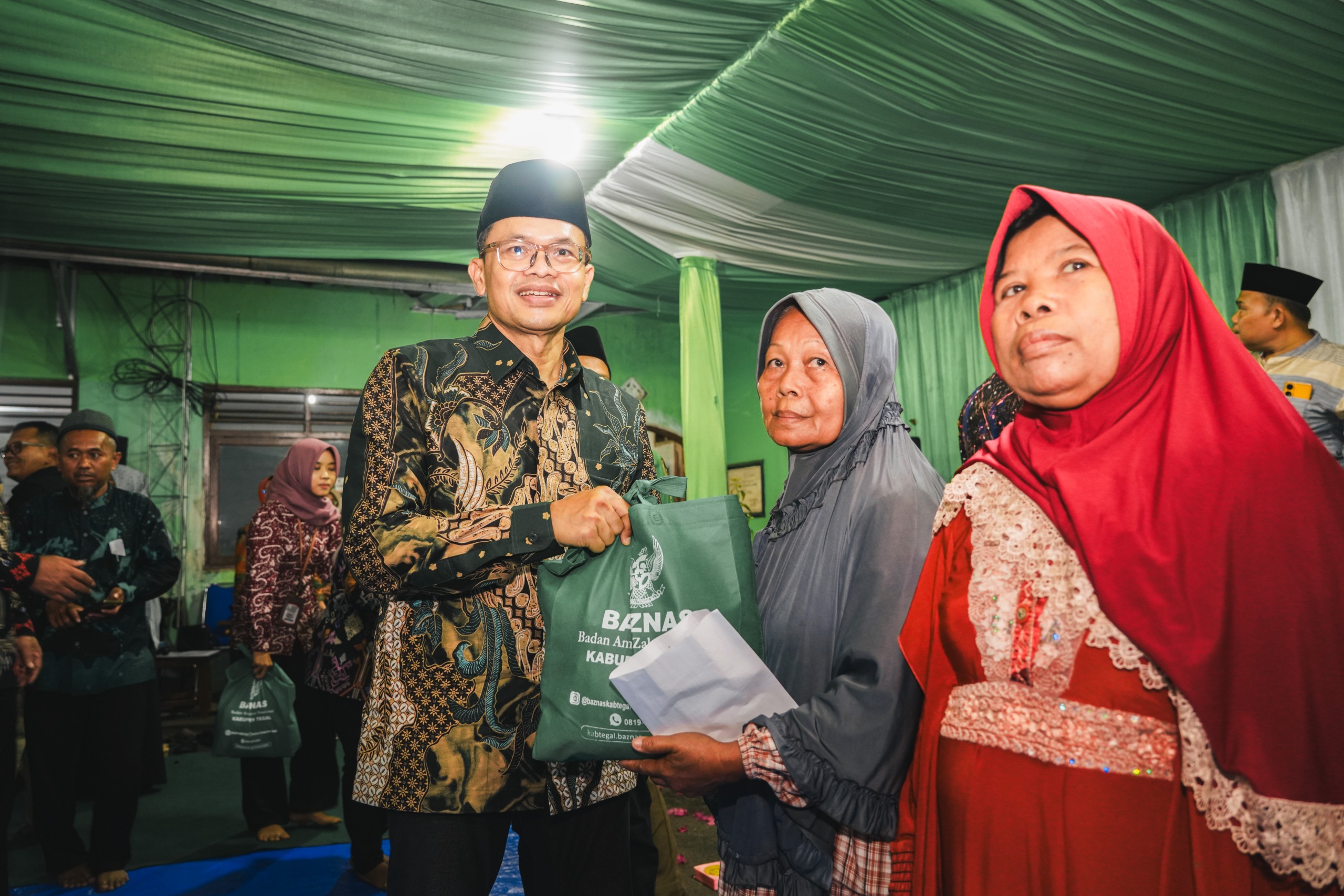 Sekda Tegal Janji Alokasikan Anggaran untuk Aspirasi Warga Kesuben, dari Jalan Rawan Kecelakaan hingga Sampah Menumpuk