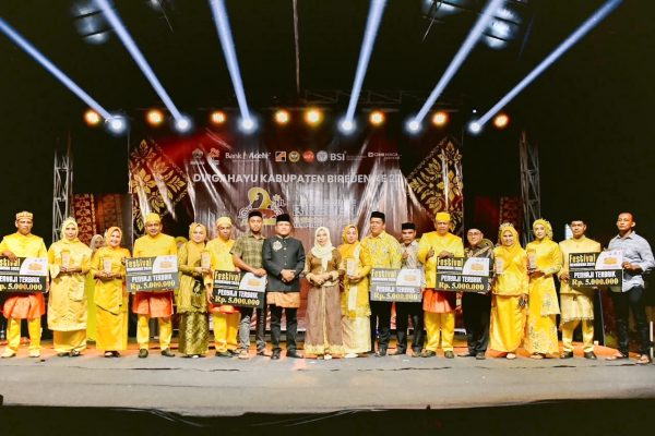 Bupati Mukhlis Tutup 9 Cabang Lomba HUT ke-27 Bireuen, Malam Penutupan Digelar Bertema Shalawat