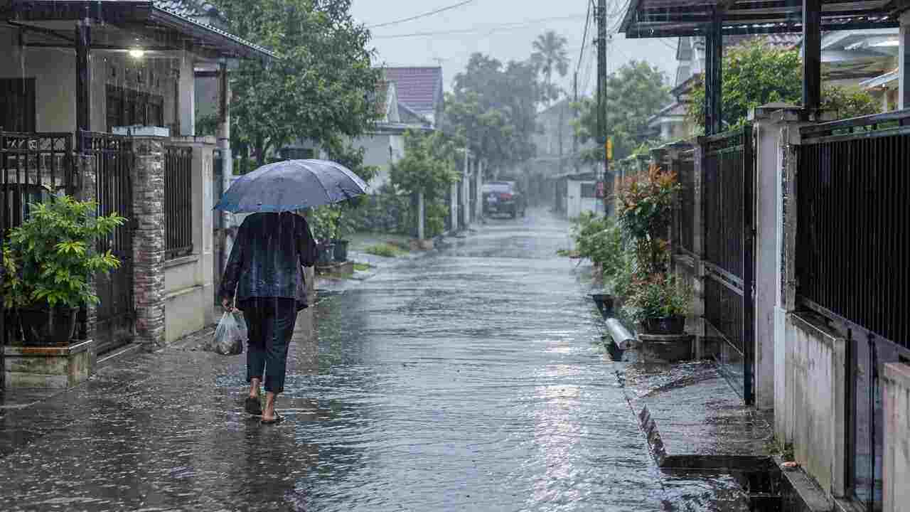 BMKG Prakiraan Cuaca Sumsel 11 Oktober 2026: 9 Daerah Diguyur Hujan Ringan, Pagar Alam Waspada Petir