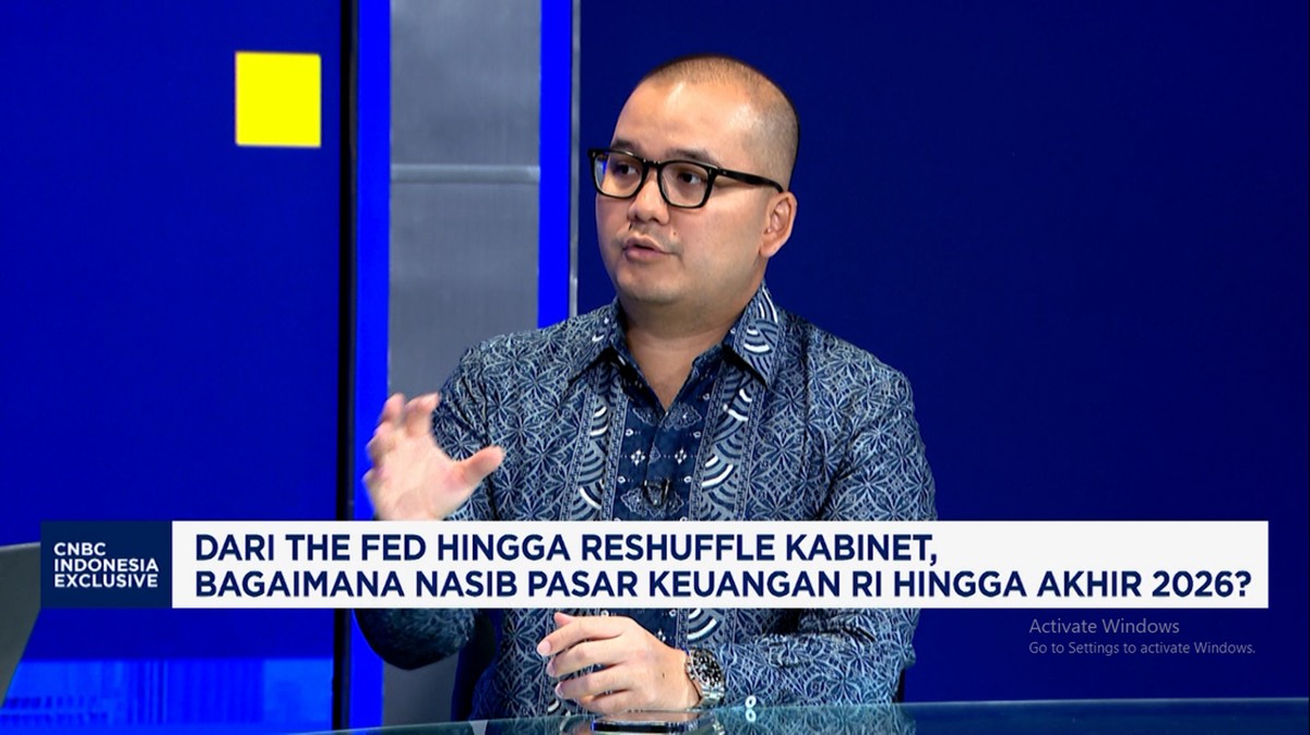 Rupiah Tertekan Dolar AS, Sucor Soroti Devisa Komoditas dan Isu Reshuffle