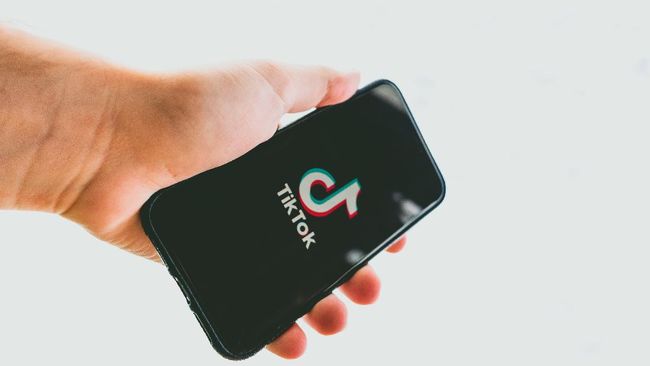 Video Celana Biru Kenshusei Viral di TikTok, Durasi 19 Menit 16 Detik Jadi Pencarian Warganet