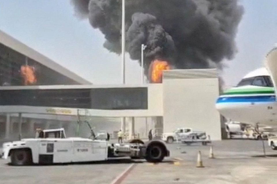 Houthi Serang Bandara dan Fasilitas Aramco, Satu Warga Pakistan Tewas