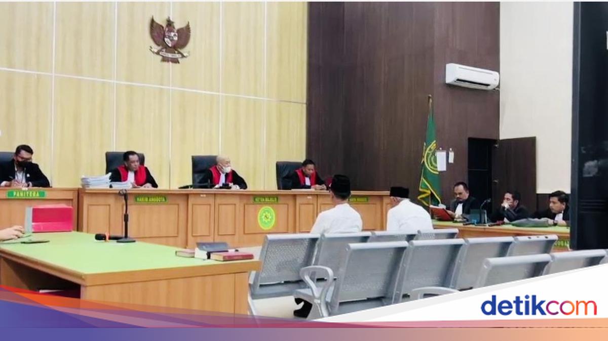 Mantan Bupati Bengkulu Utara Imron Rosyadi Dituntut 4 Tahun 6 Bulan Penjara di Kasus Perizinan Tambang