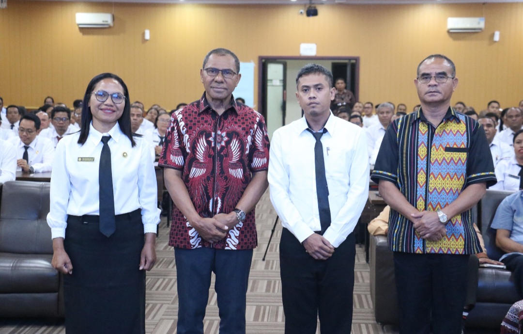 Wagub NTT Johni Asadoma Minta 157 Calon Kepala Sekolah Utamakan Pelayanan, Bukan Jabatan