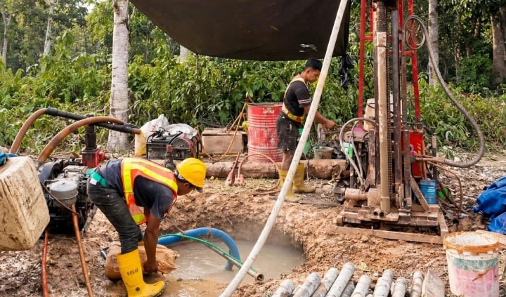 BWS Maluku Utara Bor Sumur di 2 Desa Pulau Taliabu, Warga Holbota Bertahan 4 Bulan Krisis Air Bersih