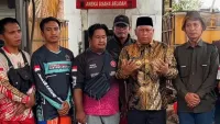 Gubernur Kalsel Muhidin Serahkan 5.000 Liter BBM untuk Relawan Karhutla Batola