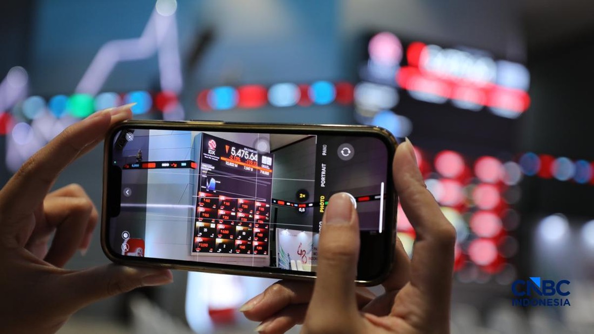 IHSG Anjlok 1,93% di Sesi I, Asing Net Sell Rp166,22 Miliar