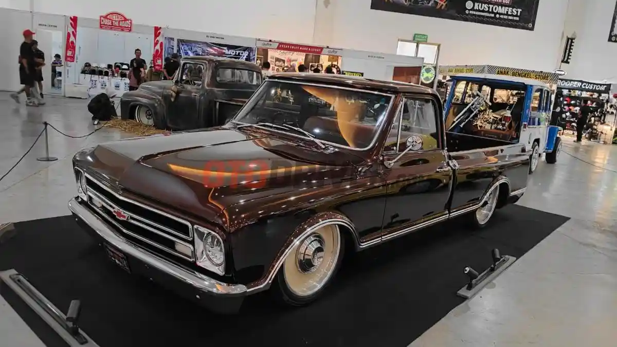 Kustomfest 2026 di JEC Yogyakarta Hadirkan Ratusan Mobil dan Motor Modif, 5 Builder Jepang Jadi Juri
