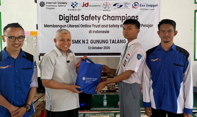 Wakil Ketua Komisi V DPRD Sumbar Apresiasi Literasi Digital Pelajar di Solok, 130 Siswa SMKN 2 Gunung Talang Ikut Pelatihan
