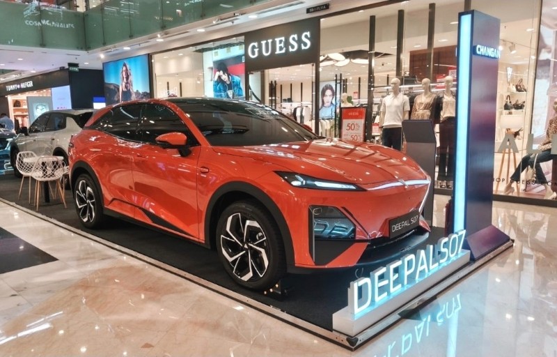 Changan Pameran di 10 Mall dan Indomobil Expo, Tawarkan Cuti Cicilan Setahun