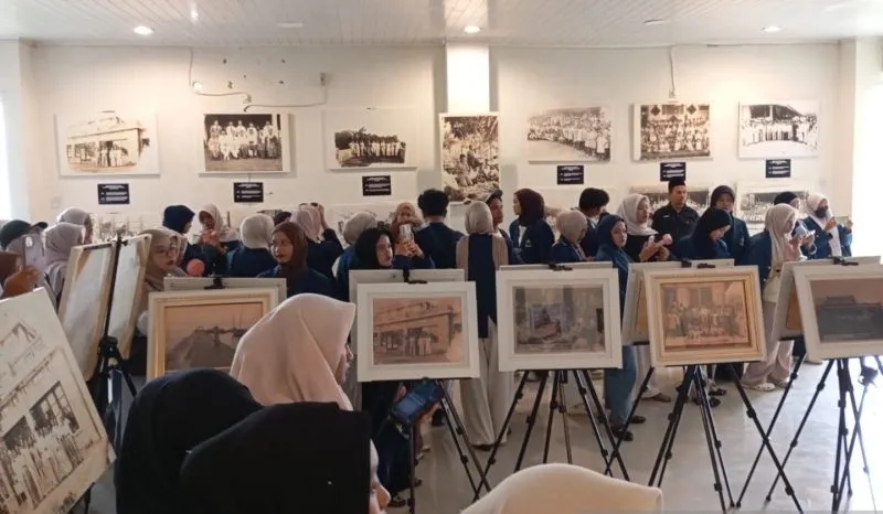 Perpusda Bangka Barat Pamerkan Naskah Kuno, Ratusan Mahasiswa IAIN SAS Antusias Pelajari Jejak Sejarah Melayu