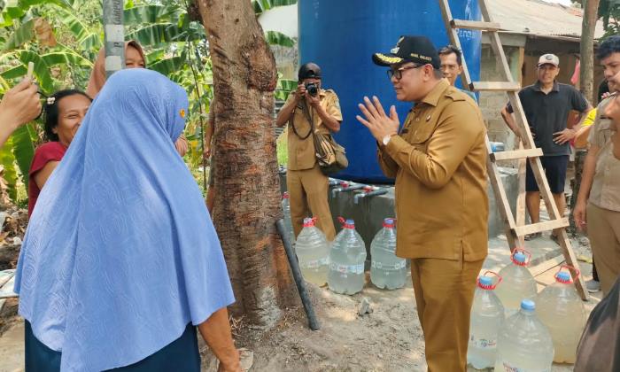 Pemkot Tangerang Kerahkan 10 Armada Damkar dan 5 Truk Tangki Air Bersih untuk Warga Kunciran Jaya