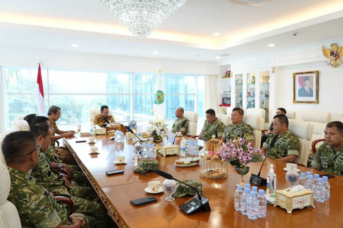 Gubernur Kaltim Rudy Mas'ud dan Kogabwilhan II Sepakati Pengawasan Perbatasan Malaysia hingga Penyangga IKN