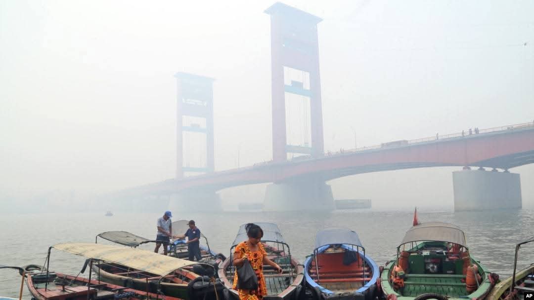 Kualitas Udara Palembang Sentuh Angka 379, Terburuk di Indonesia Saat Kabut Asap Karhutla