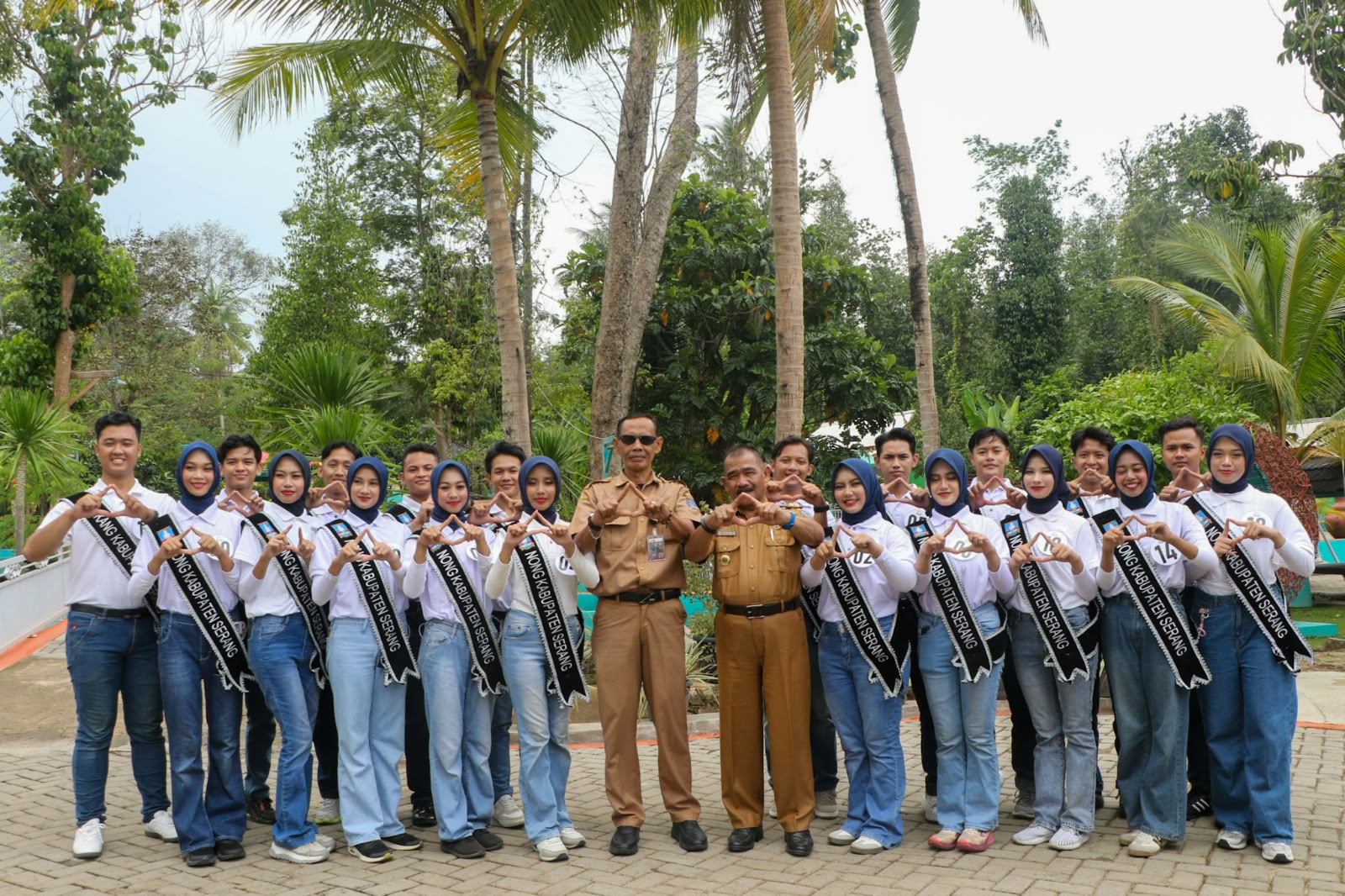 20 Finalis Kang Nong Kabupaten Serang Visitasi Wisata Anyer-Cinangka Sebelum Grand Final 16 Oktober 2026