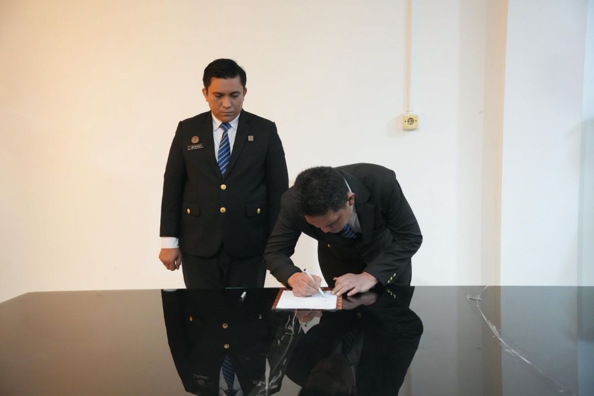 Kakanwil Kemenkum Sumut Lantik Putri Nurdiana sebagai Notaris Pengganti Asahan, Gantikan Siti Aminah yang Cuti 17 Hari