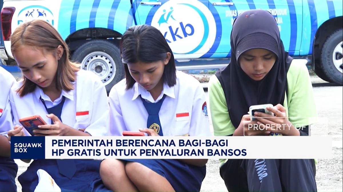 Pemerintah Berencana Bagi HP Gratis Berisi Rekening Digital untuk Bansos