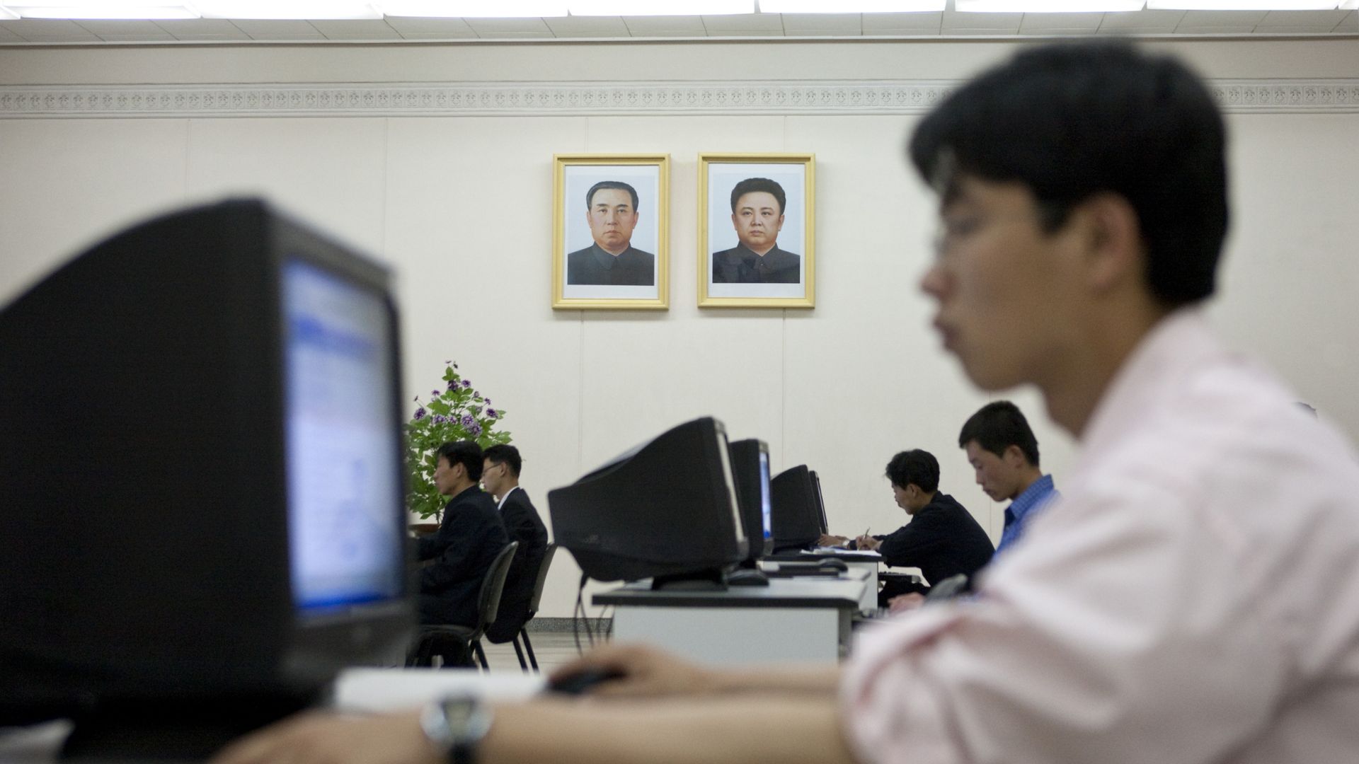 FBI Bongkar 40 Laptop Farm Pekerja Palsu Korea Utara di AS