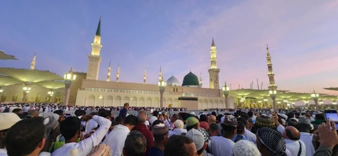 Perang Houthi-Arab Saudi Ganggu Penerbangan, 100 Lebih Jemaah Umrah NTB Tunda Keberangkatan