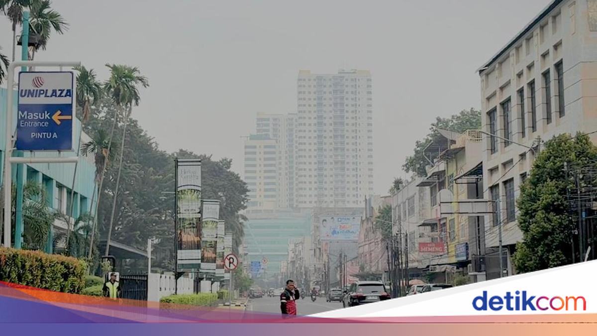 BMKG Deteksi Asap Selimuti Seluruh Sumut, Jarak Pandang di Aek Godang dan Silangit Turun Jadi 1 Km