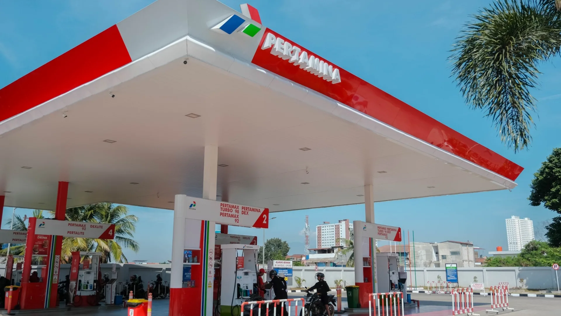 Harga Minyak Dunia Turun, Bahlil Jelaskan Alasan BBM Dalam Negeri Belum Ikut Turun
