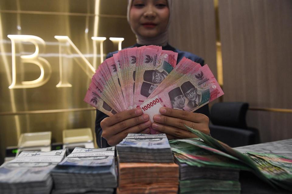 Rupiah Dibuka Melemah ke Rp 17.919 per Dolar AS, Tertekan Harga Minyak Dunia