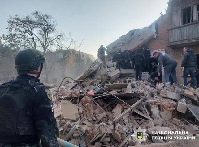 Rusia Hantam Kyiv dengan Rudal Balistik, 2 Tewas dan Pembangkit Listrik Rusak