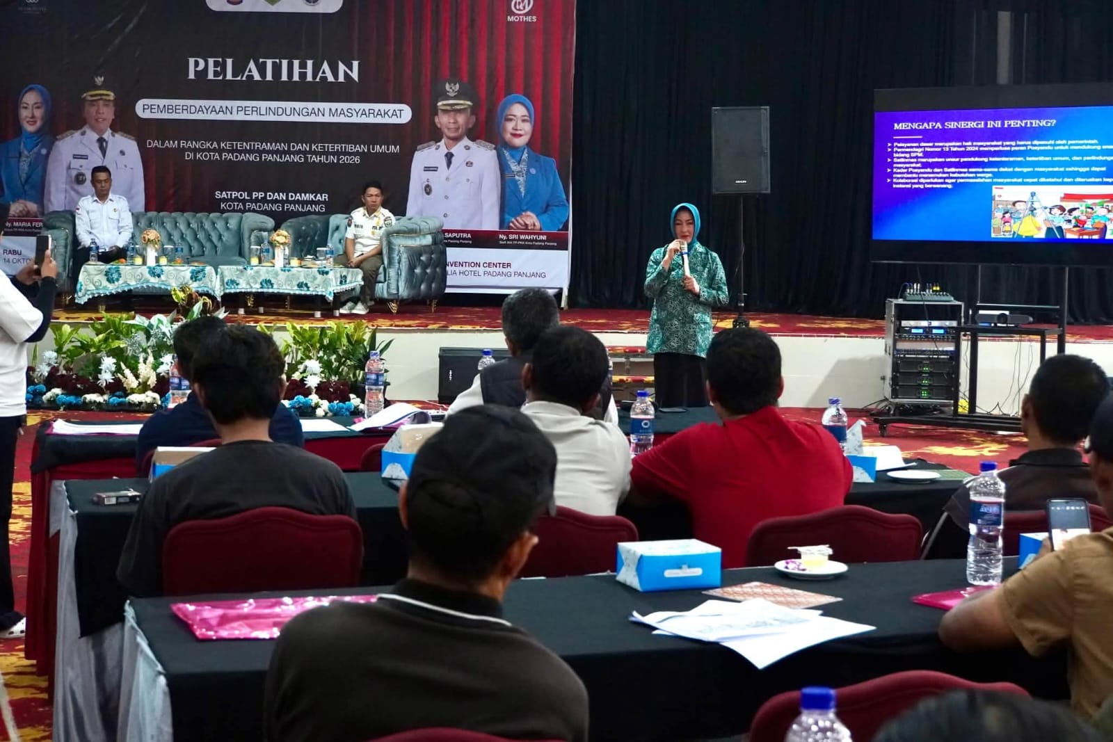 Wali Kota Padang Panjang Buka Pelatihan Satlinmas, 50 Peserta dari 16 Kelurahan Ikut serta