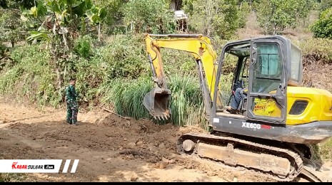 TMMD Ke-130 Mulai Garap Drainase di Desa Pamulukang Mamuju, Warga Sambut Gotong Royong