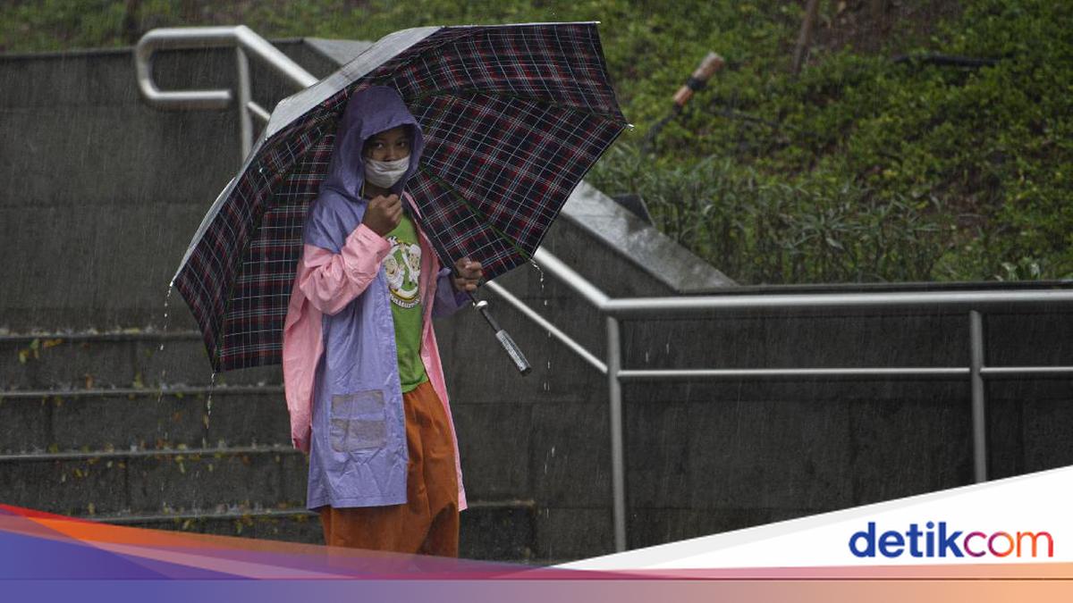 BMKG Prakirakan Hujan Ringan di Sarolangun, 10 Kabupaten/Kota Jambi Lainnya Berpotensi Udara Kabur