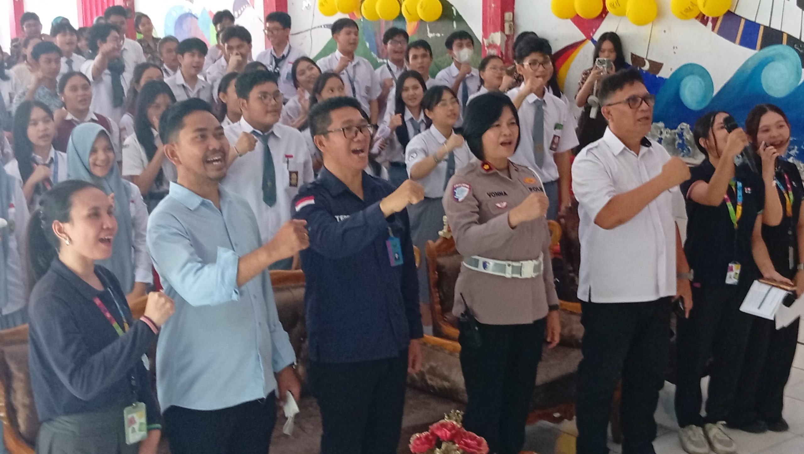 Maxim Gelar Kompetisi Cerdas Cermat Bahasa Inggris Perdana di Sulut, 80 Pelajar Manado Adu Kemampuan